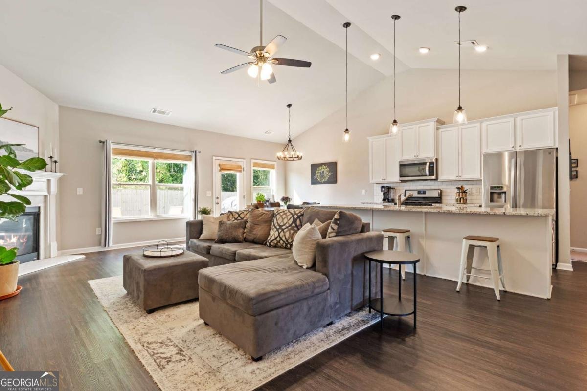 383 Brighton Park Circle Hoschton - 21