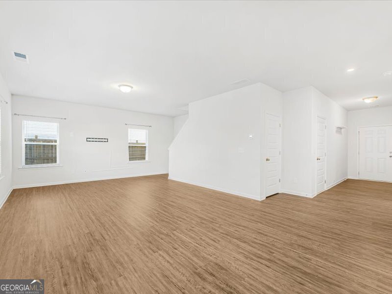 1083 LYNDHURST BETHLEHEM - 1