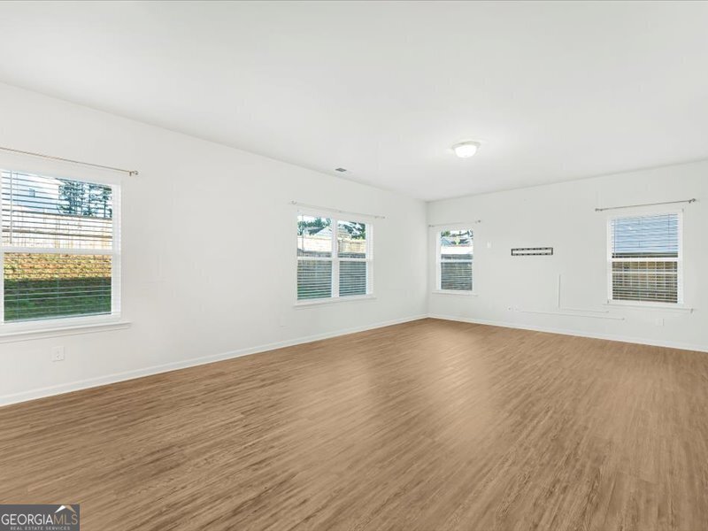 1083 LYNDHURST BETHLEHEM - 2
