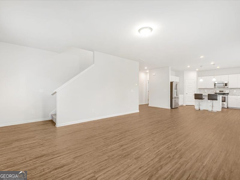1083 LYNDHURST BETHLEHEM - 4