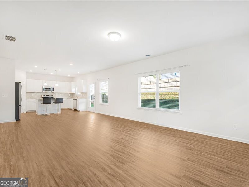 1083 LYNDHURST BETHLEHEM - 5