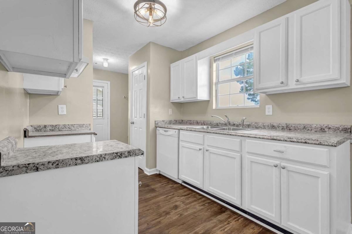 9430 Sleepy Hollow Lane Jonesboro - 12