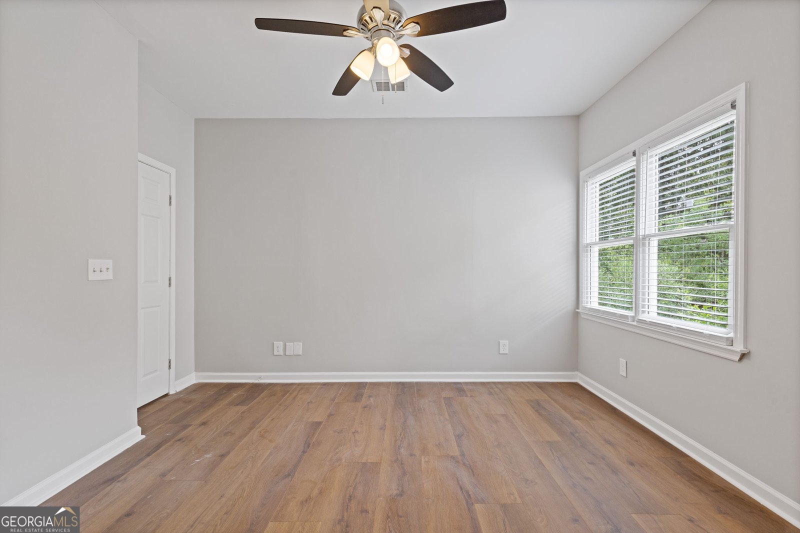 9665 Knollcrest Boulevard Alpharetta - 10