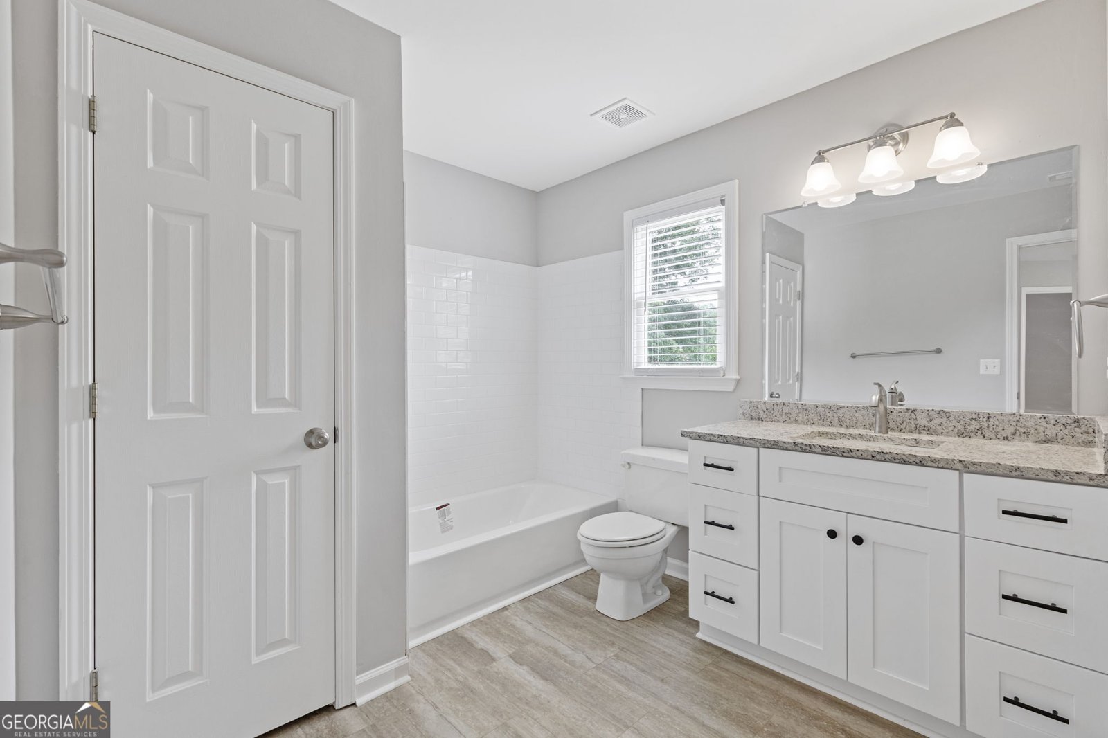 9665 Knollcrest Boulevard Alpharetta - 35