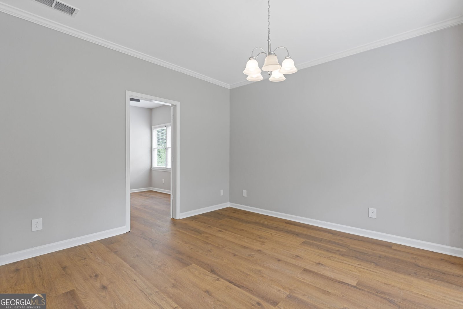 9665 Knollcrest Boulevard Alpharetta - 8