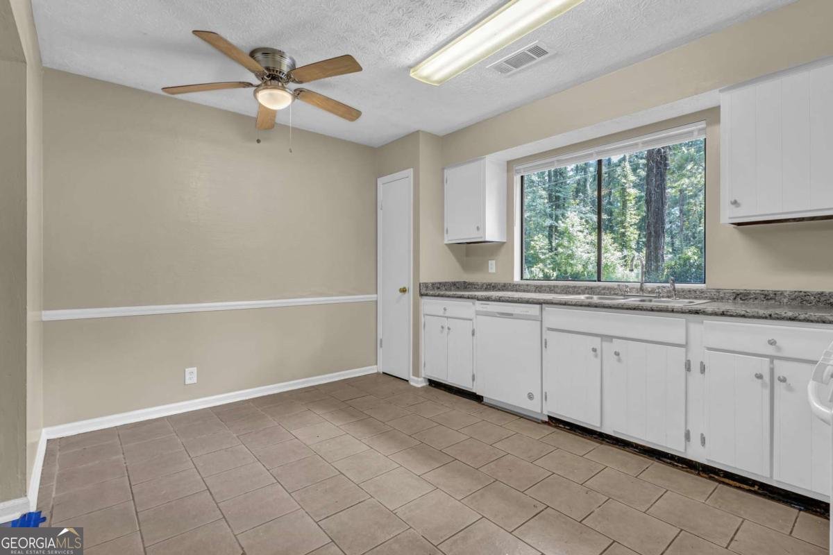 59 Burnham Circle Jonesboro - 33