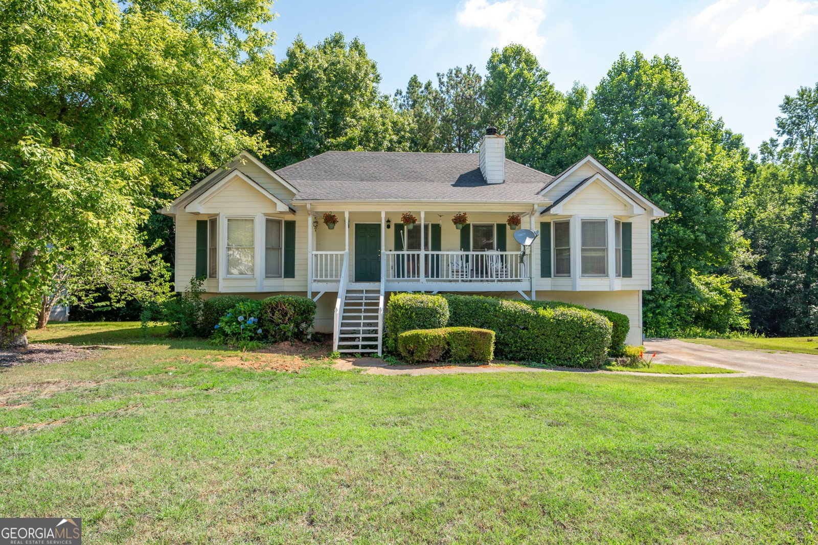 484 Legacy Park Drive Powder Springs - 1