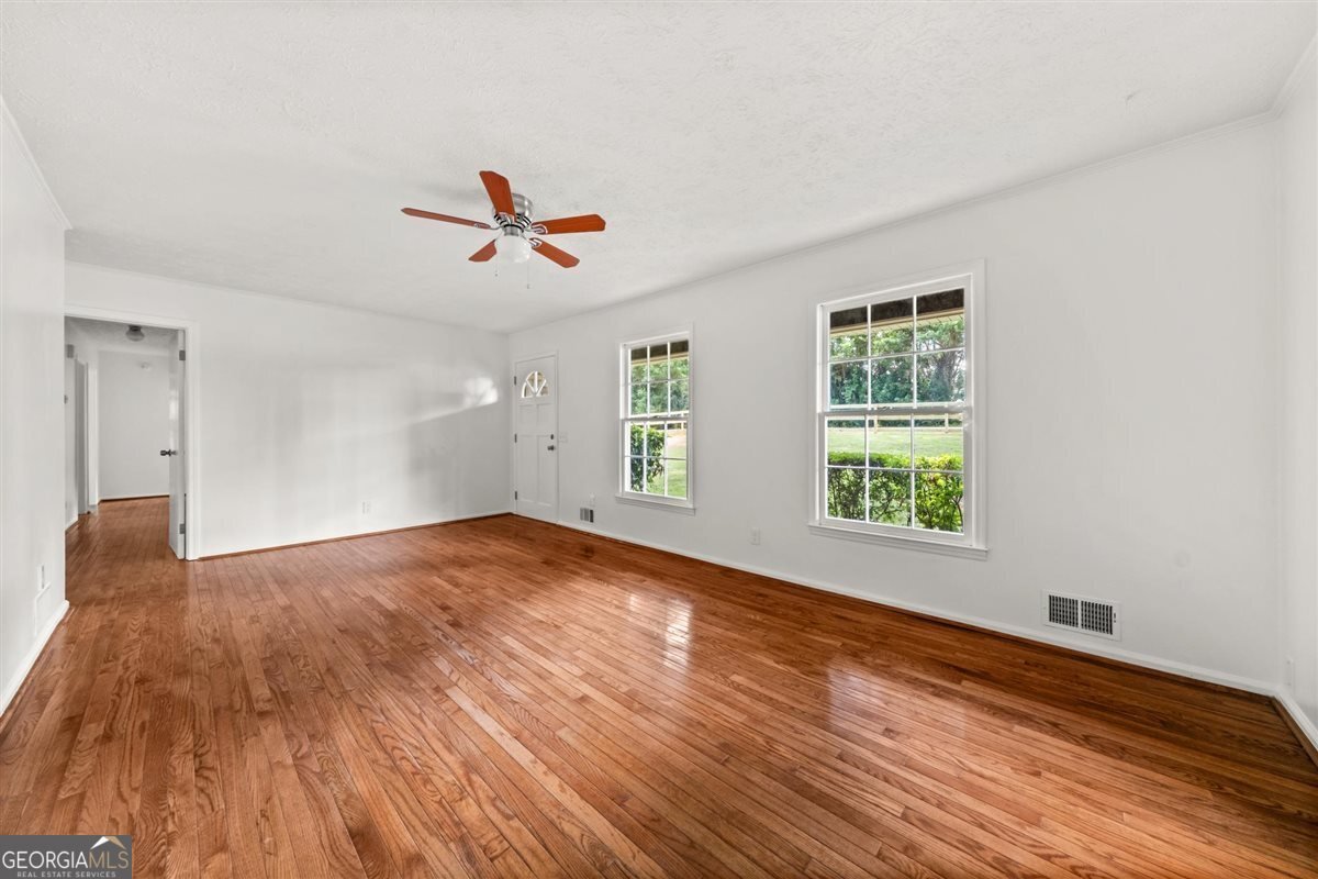 4415 Holiday Heights Drive Oakwood - 4