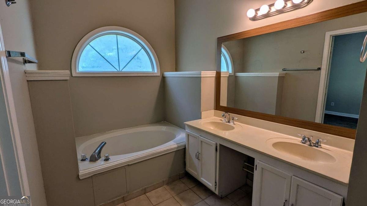 2596 Waterfall Court Ellenwood - 12