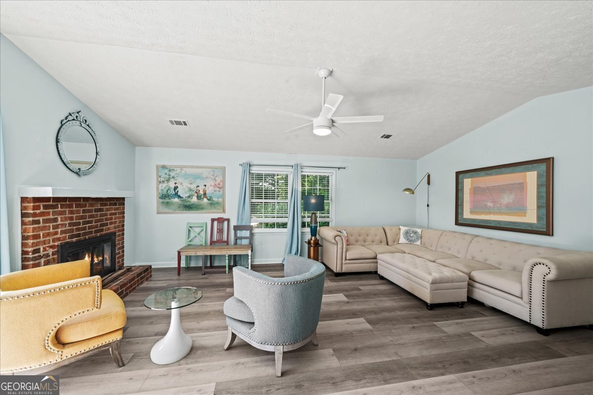 4361 Old Mabry Lane Roswell - 10