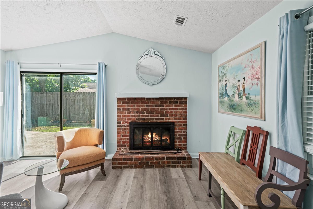 4361 Old Mabry Lane Roswell - 11