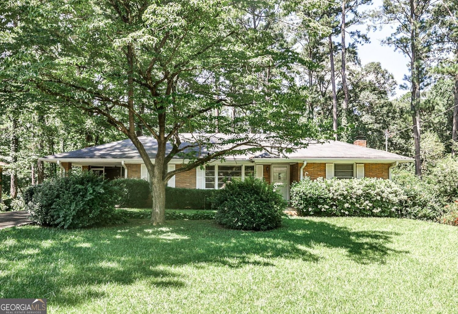 2770 Hollywood Drive Decatur - 1