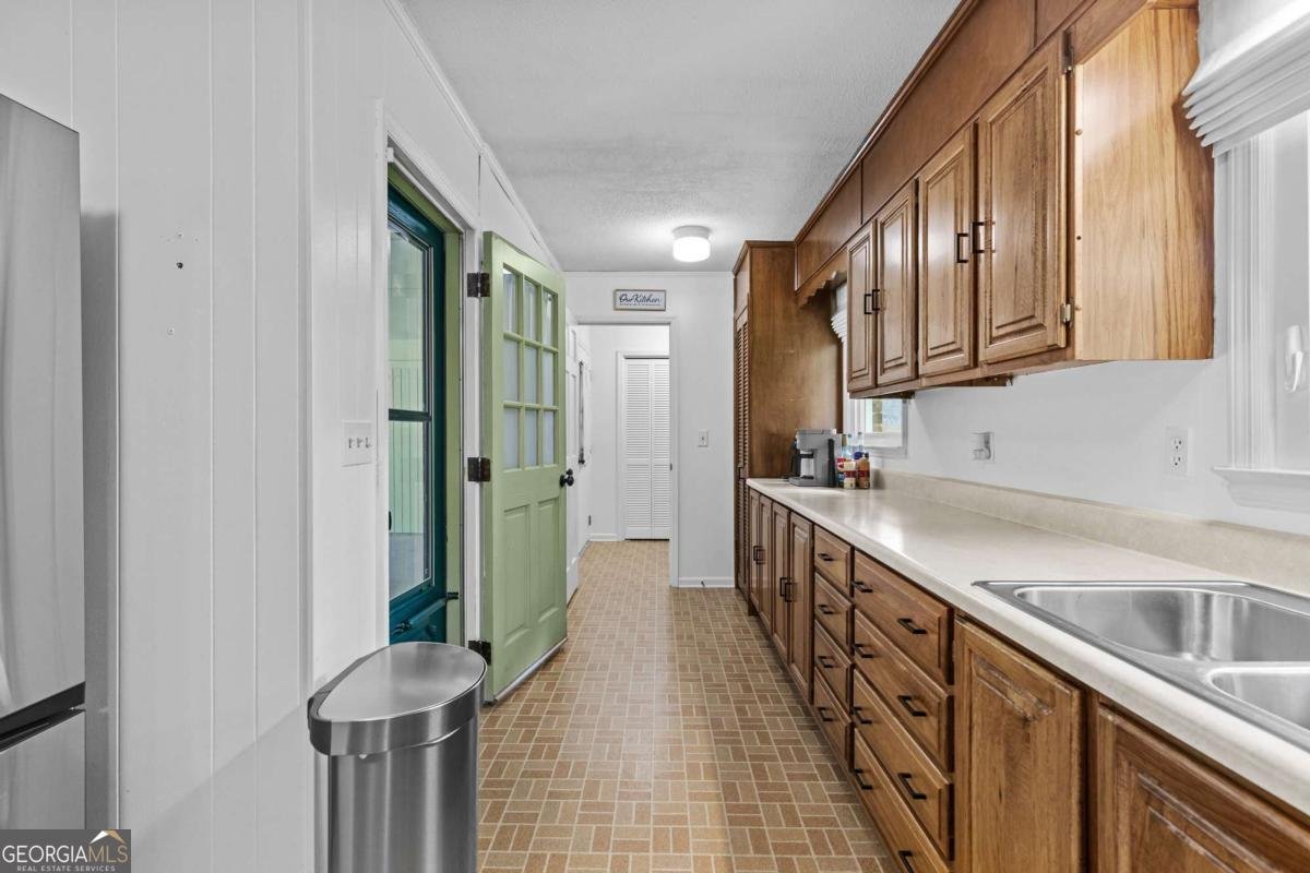 4433 Lake Forest Drive Oakwood - 10