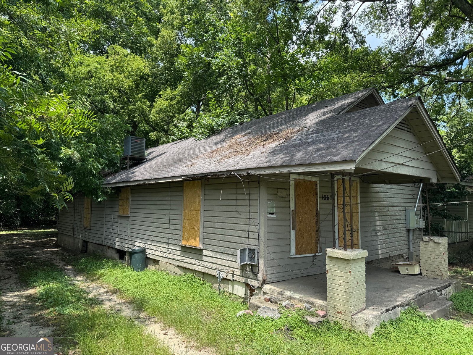 1065 Winston Road Columbus - 1
