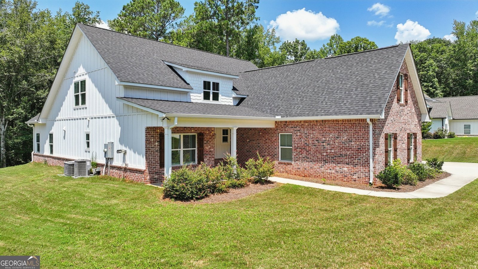 89 Mallie Drive Forsyth - 4