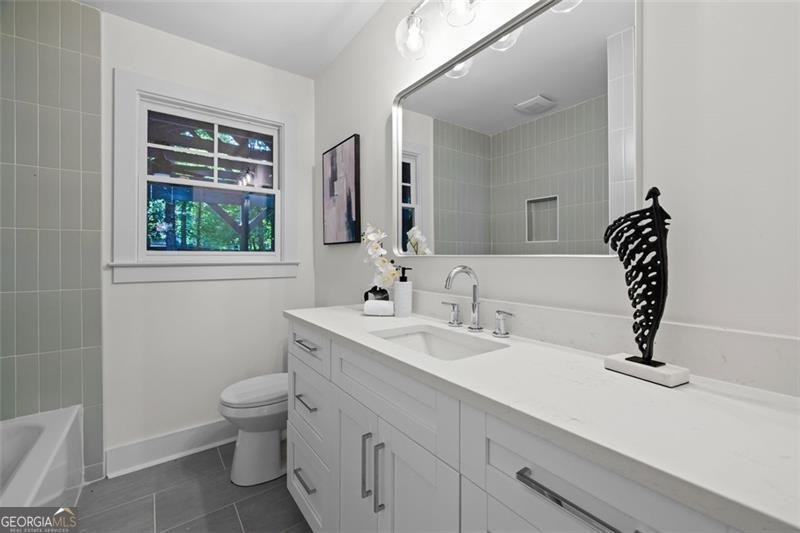 561 SCOTT Circle Decatur - 13