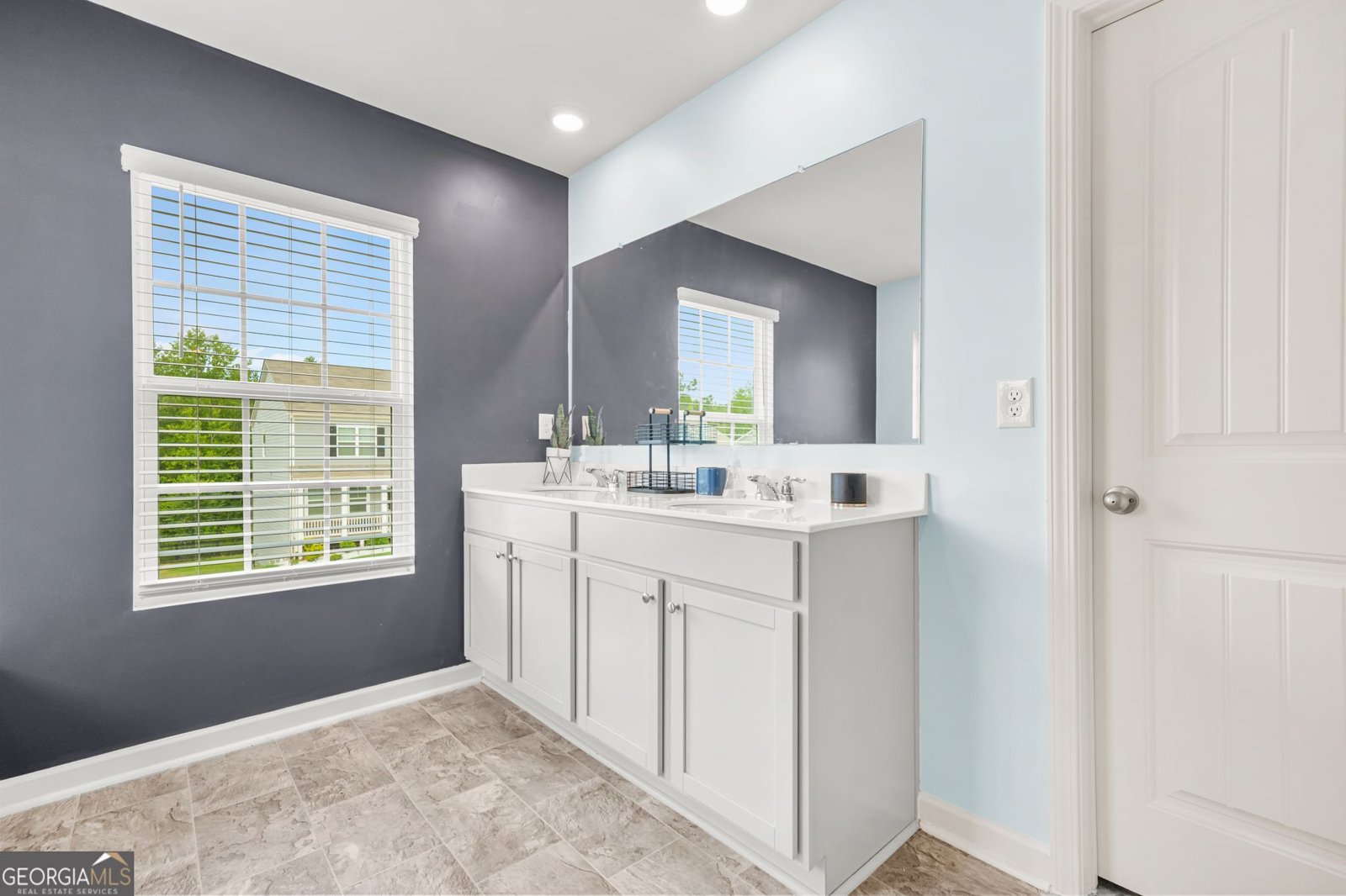 251 Ivy Chase Loop Dallas - 23