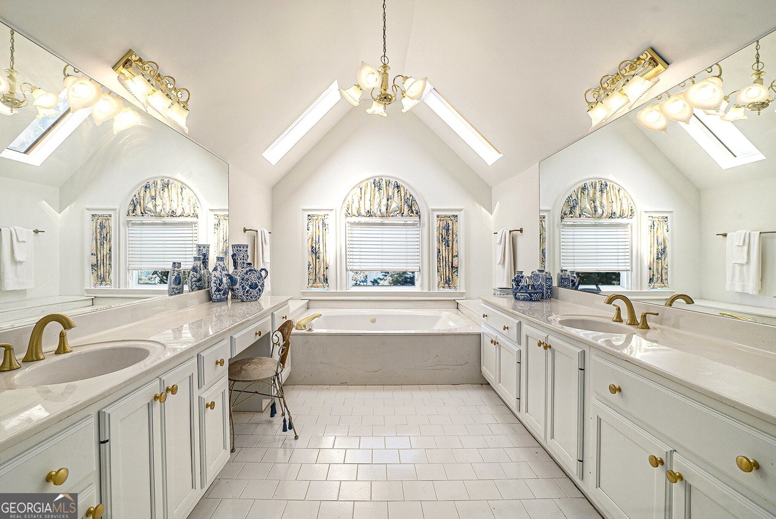 1660 Hickory Lake Drive Snellville - 27