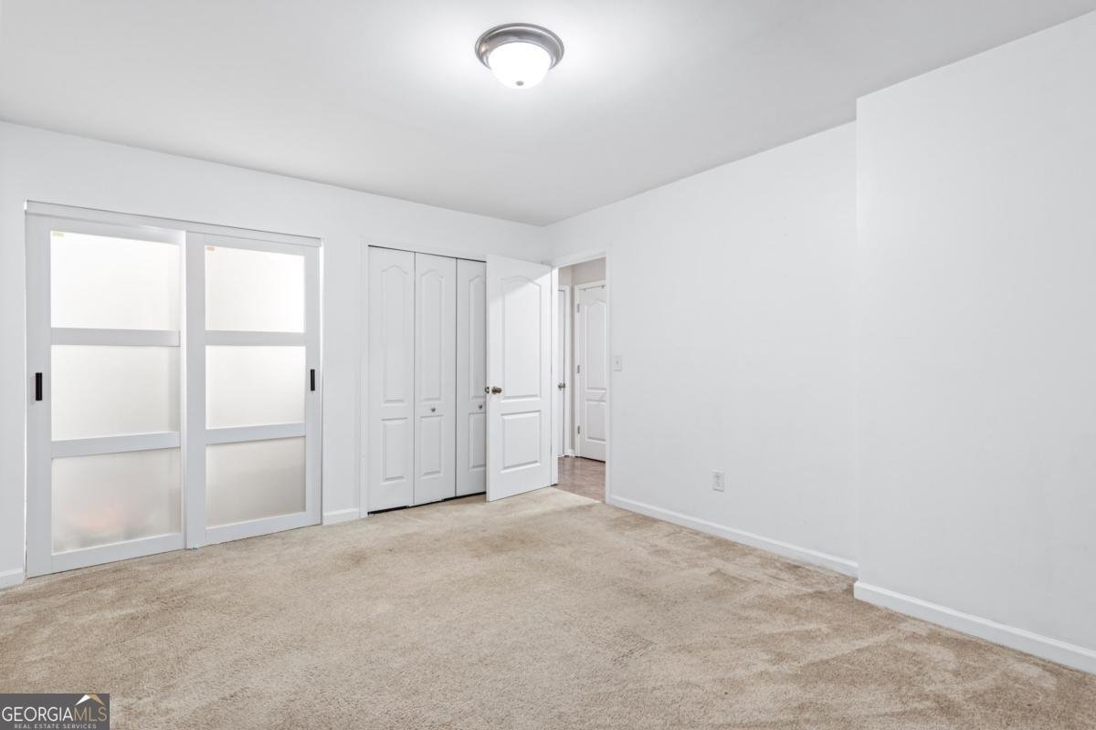 2449 Suwanee Pointe Drive Lawrenceville - 17