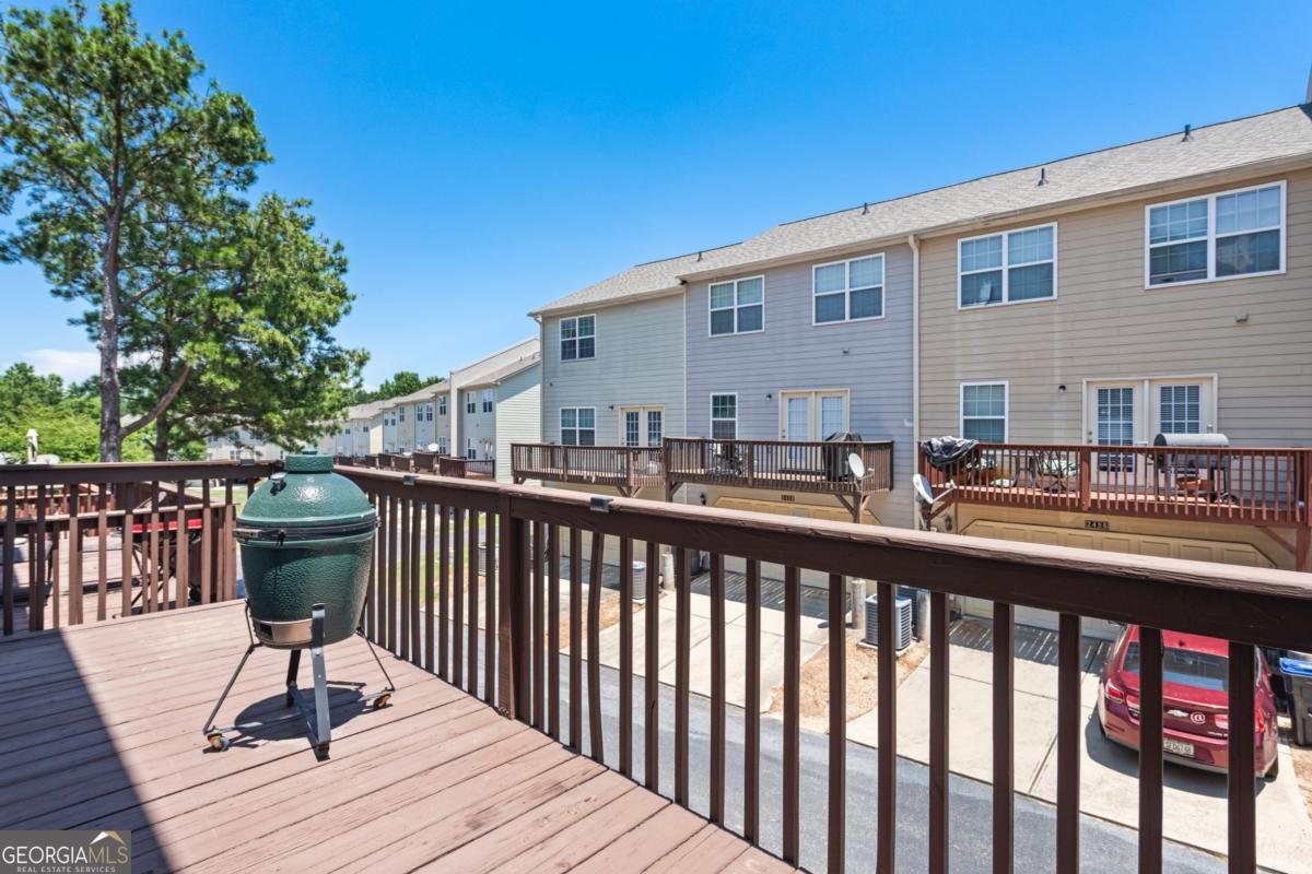 2449 Suwanee Pointe Drive Lawrenceville - 19