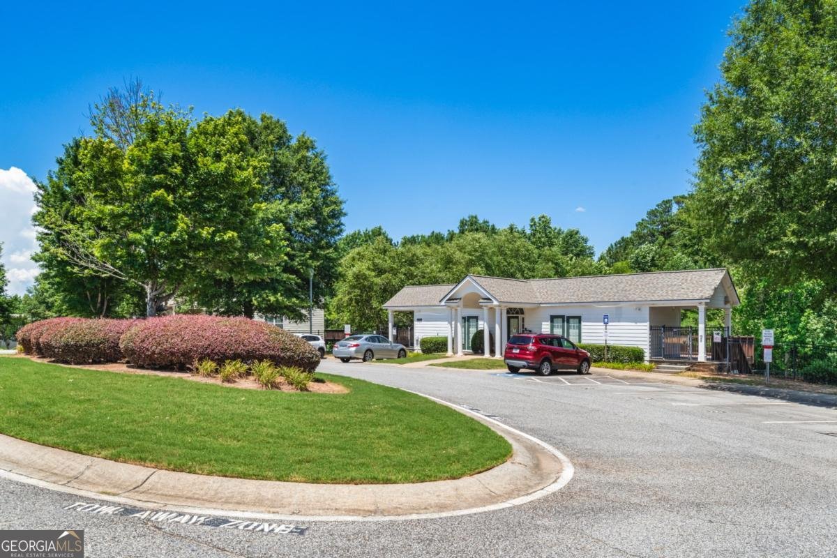 2449 Suwanee Pointe Drive Lawrenceville - 23