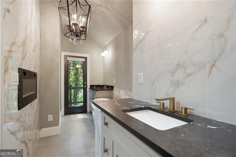 924 Peachtree Battle Avenue Atlanta - 27