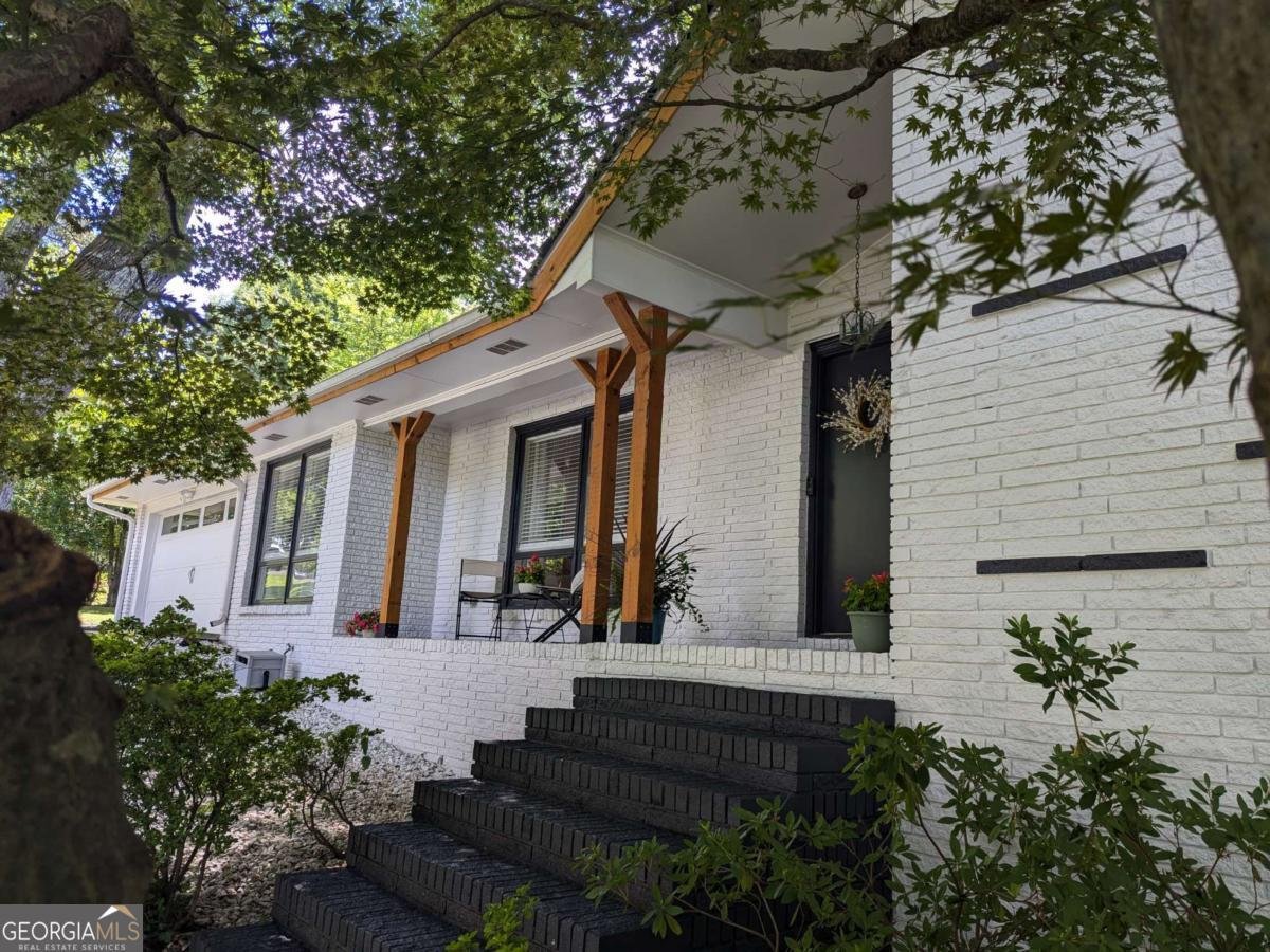3180 Barkside Court Atlanta - 1