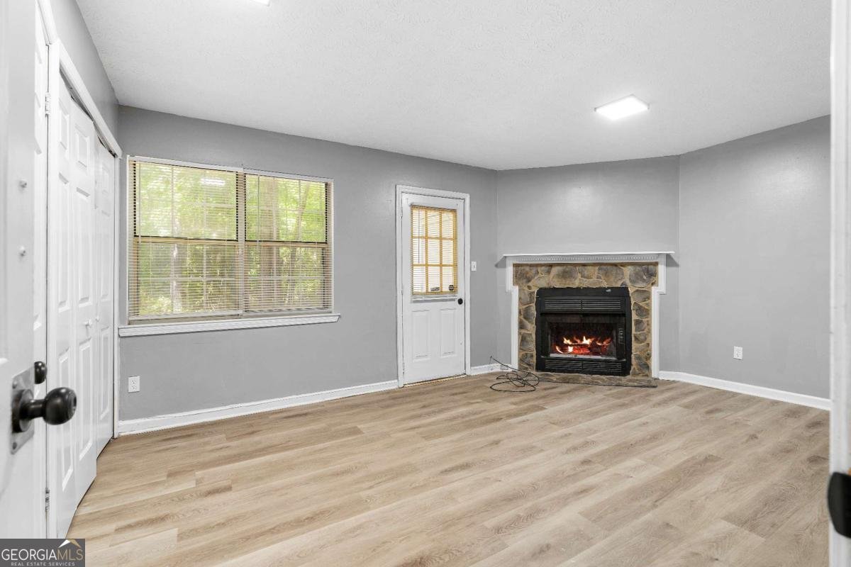 7220 Crestside Drive Austell - 9