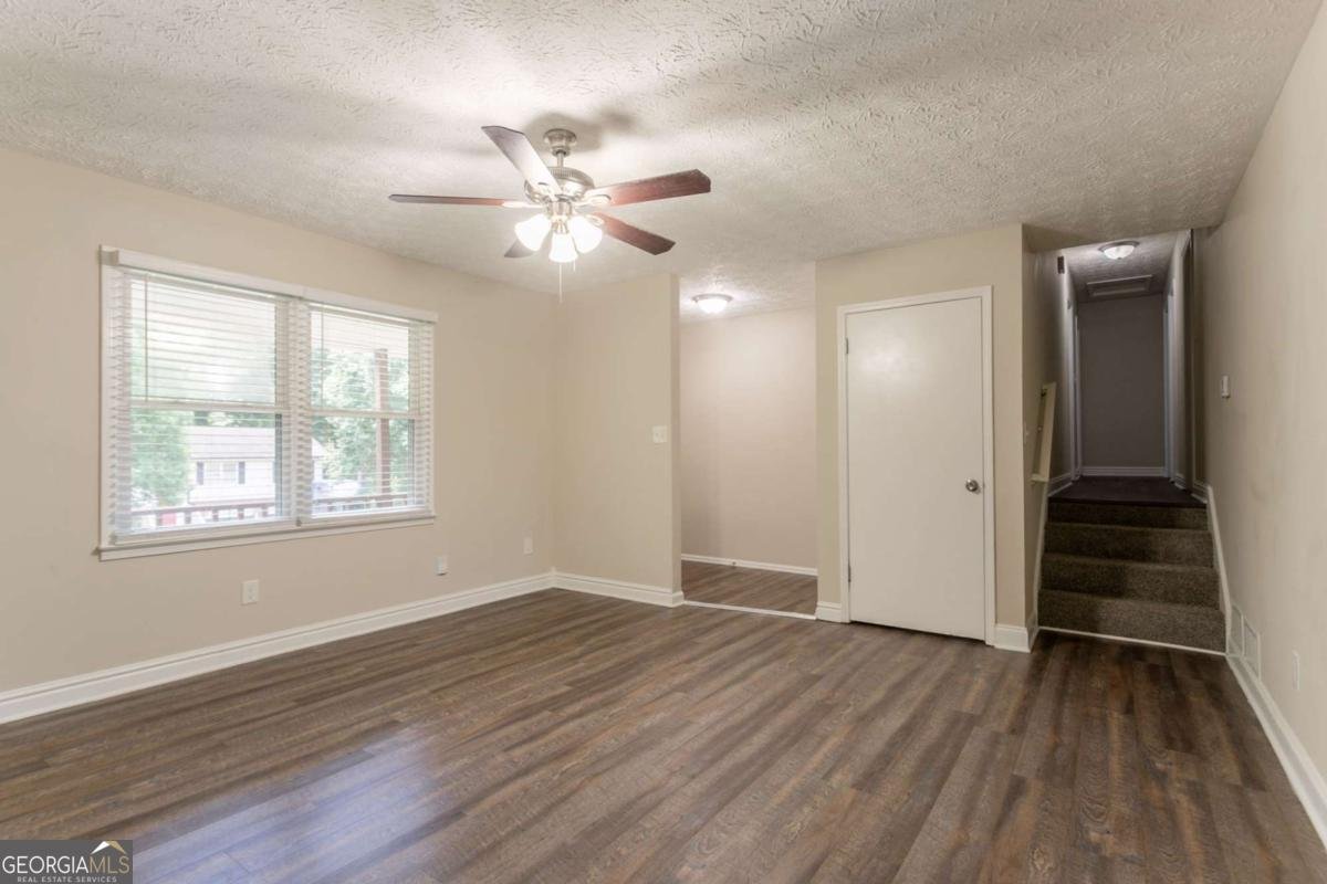 3877 Trenton Drive Snellville - 27