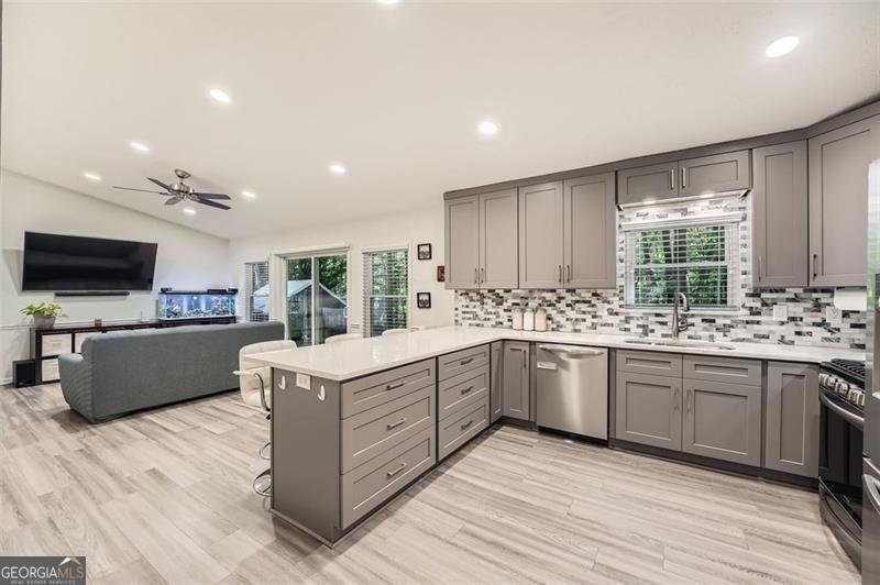 206 EAGLES NEST Drive Canton - 13