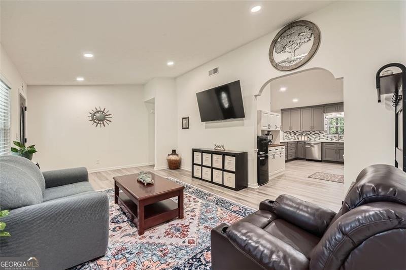 206 EAGLES NEST Drive Canton - 9