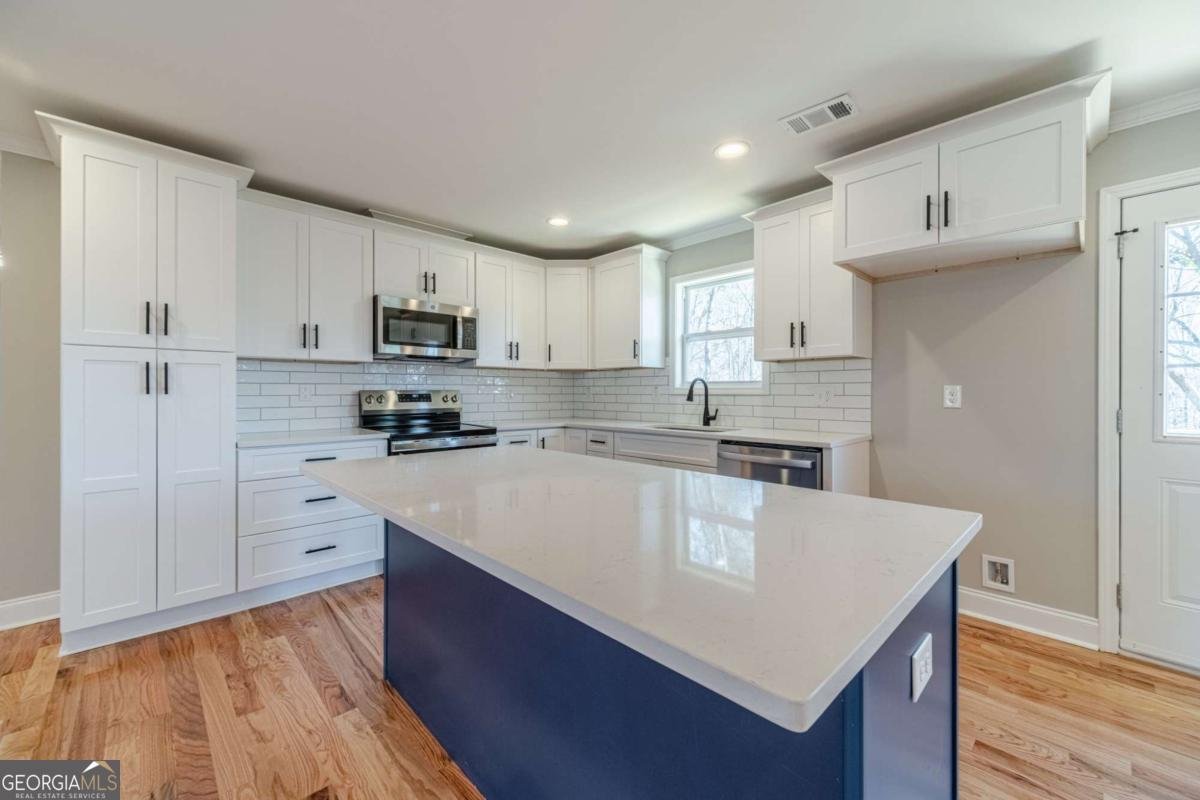 2741 Pierce Road Gainesville - 23