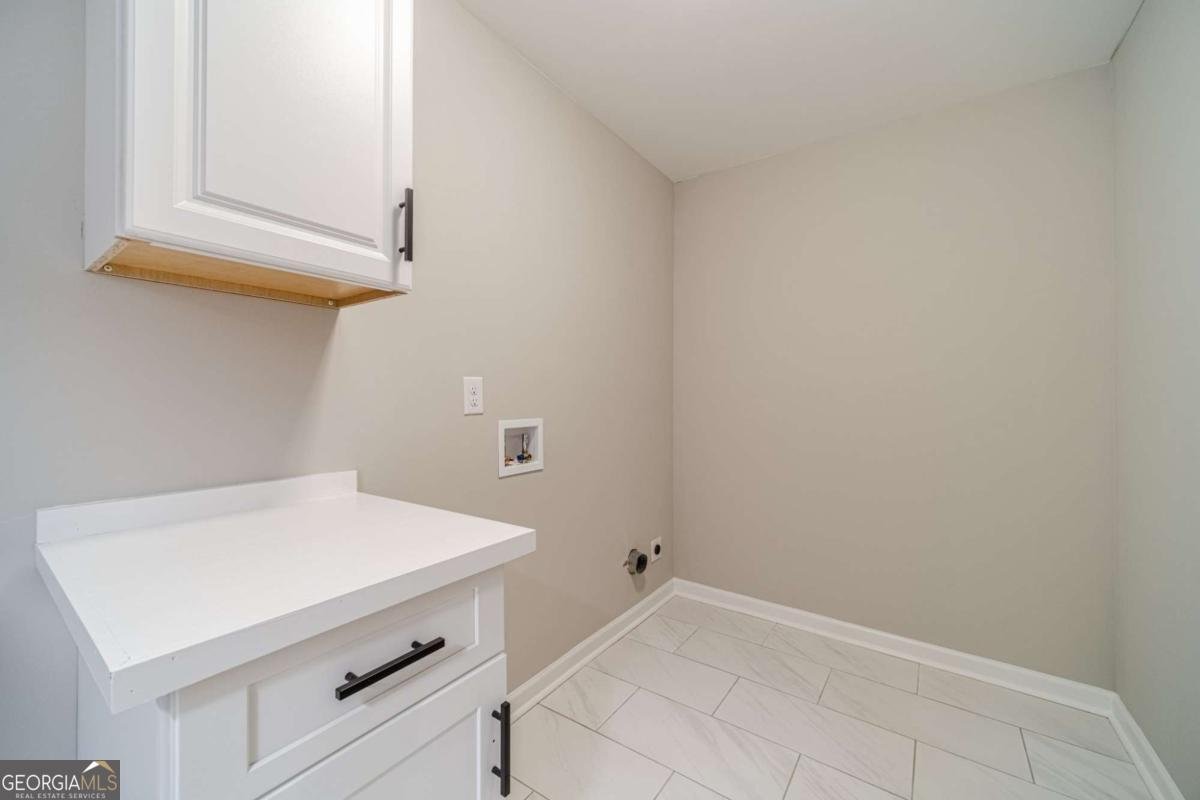2741 Pierce Road Gainesville - 34