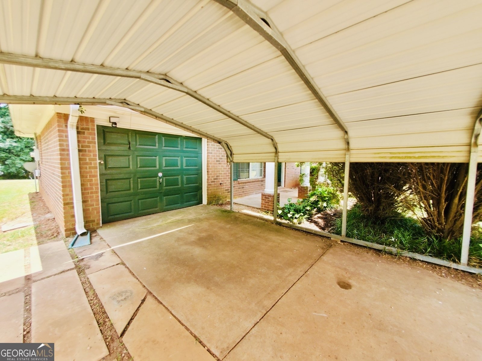 110 Portsmouth Avenue Hampton - 11