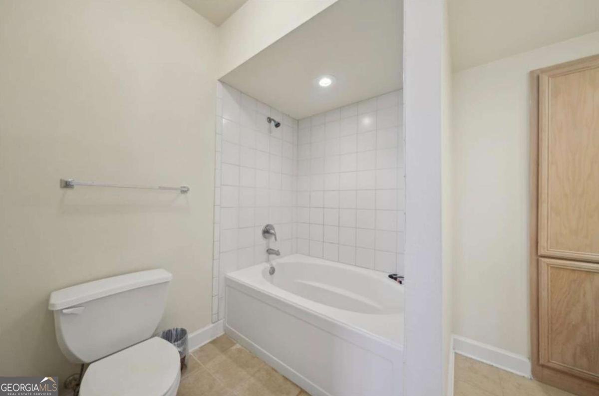3777 Peachtree Road Atlanta - 11