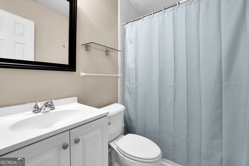670 Chantress Court Milton - 14