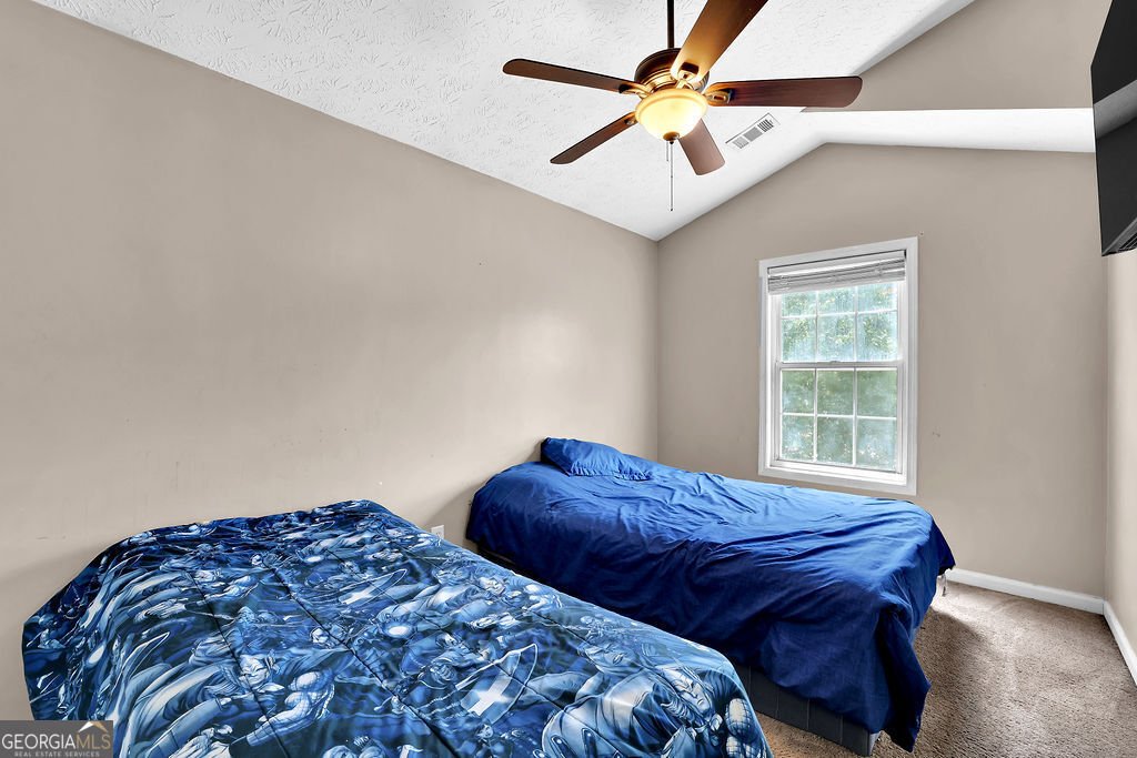 670 Chantress Court Milton - 21