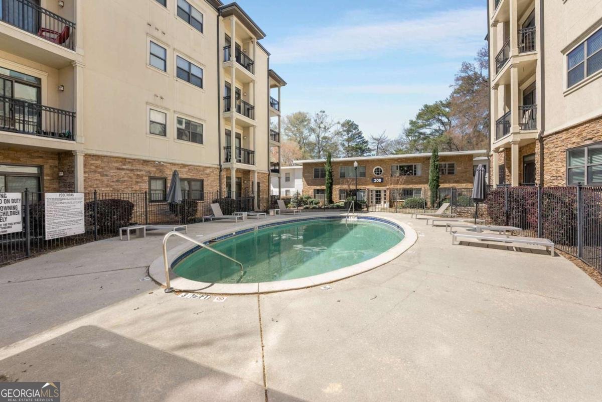 2230 Cheshire Bridge Road Atlanta - 27