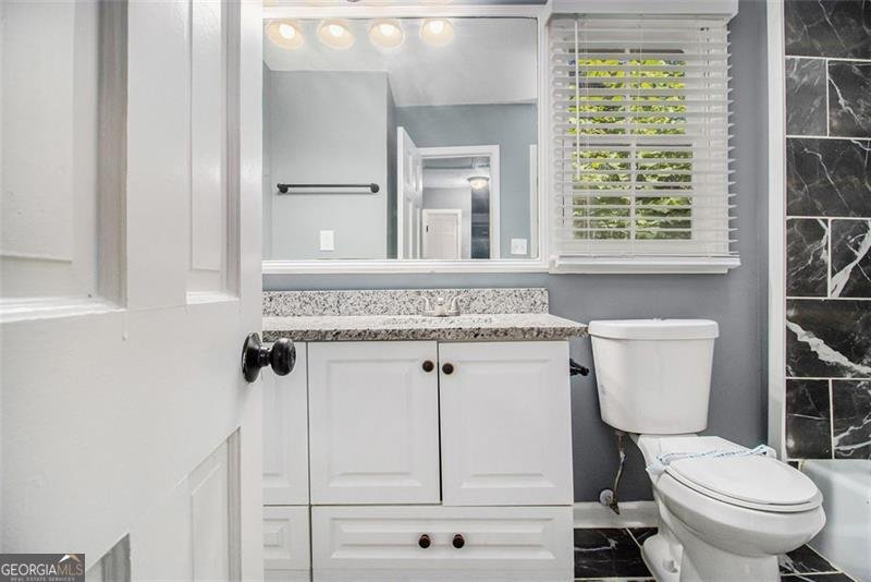 5862 SIMONE Stone Mountain - 6