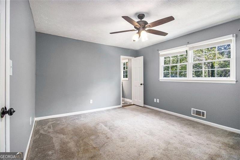 5862 SIMONE Stone Mountain - 7