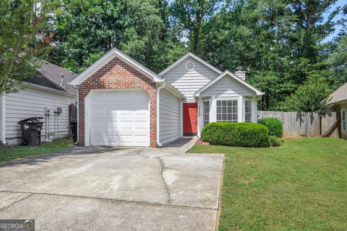 3756 Old Oak Court Powder Springs - 1