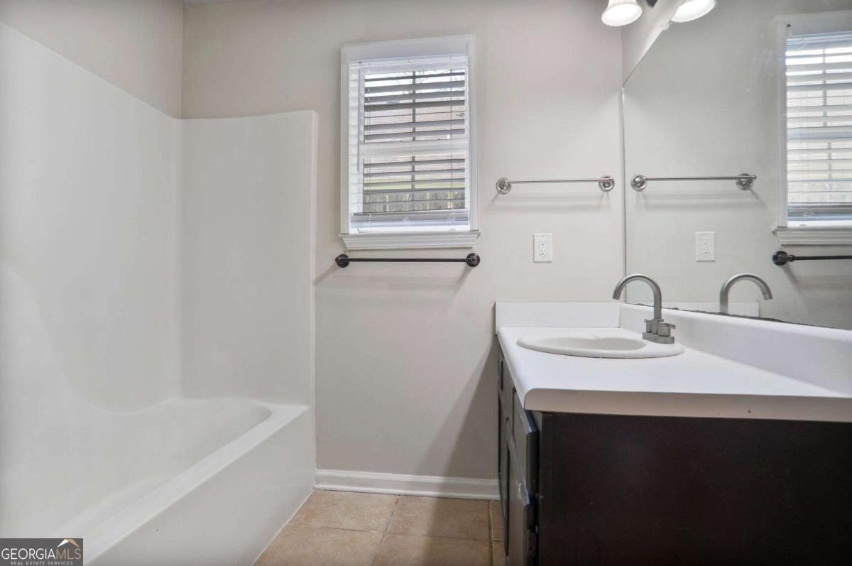 3756 Old Oak Court Powder Springs - 11