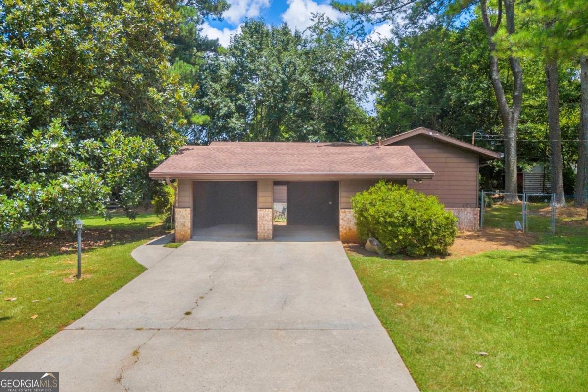 3102 CLAIBORNE Drive Duluth - 17