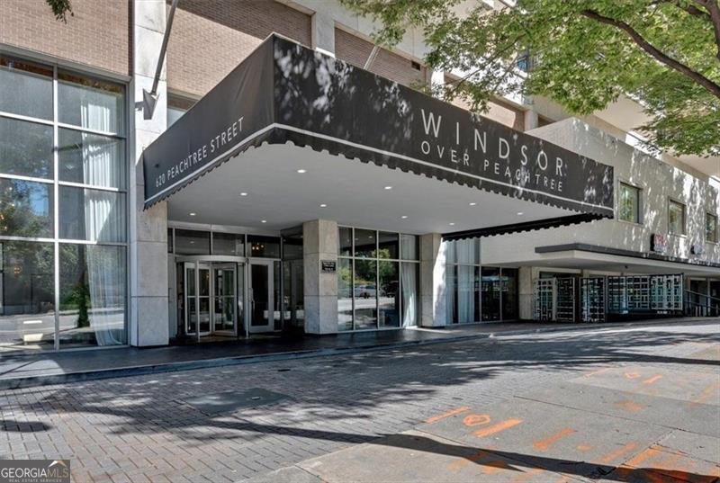 620 PEACHTREE Street Atlanta - 28