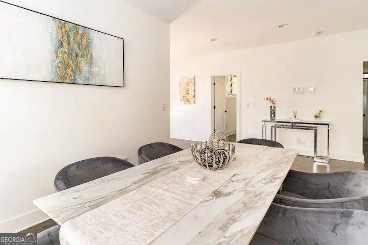 1560 NEW ATLANTA - 11