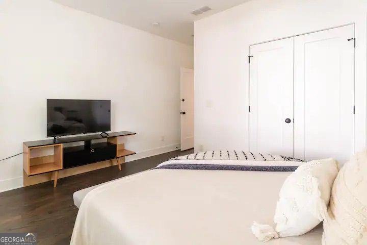 1560 NEW ATLANTA - 25