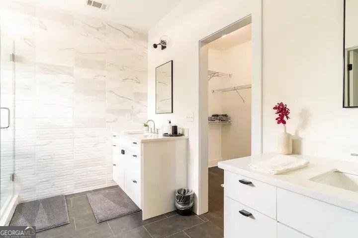 1560 NEW ATLANTA - 41