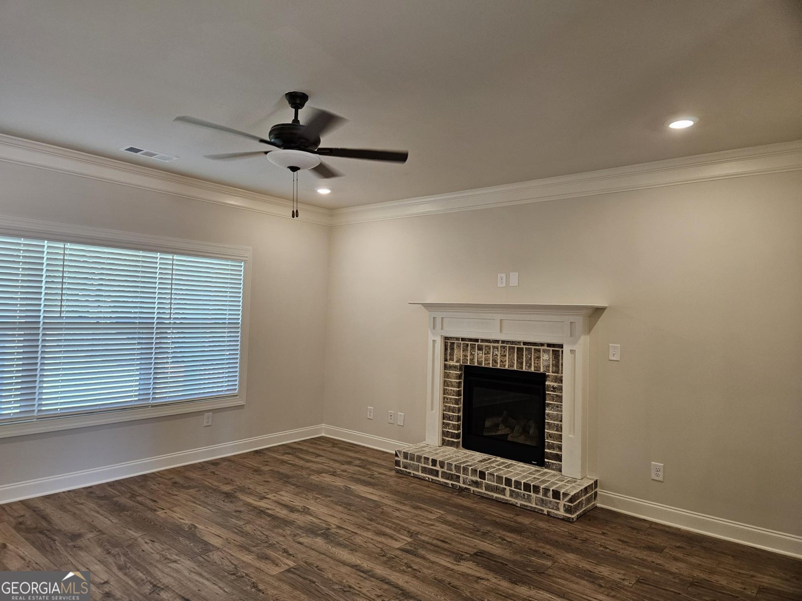 454 Banff Drive Winder - 7