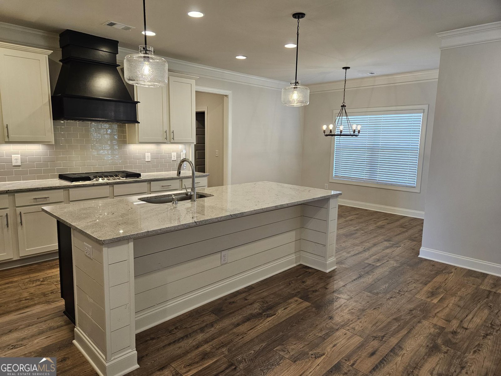 454 Banff Drive Winder - 9