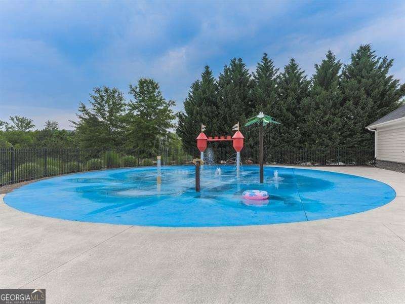 815 Commerce Trail Canton - 61